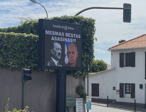 cartaz da polémica judicial onde aparecem comparados o Hitler e o presidente de Israel