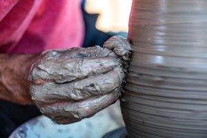 imagem de Oleiro a trabalhar- fotogaleria Alberte Paz