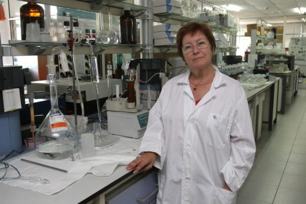 Cientista galega Aida no seu laboratório